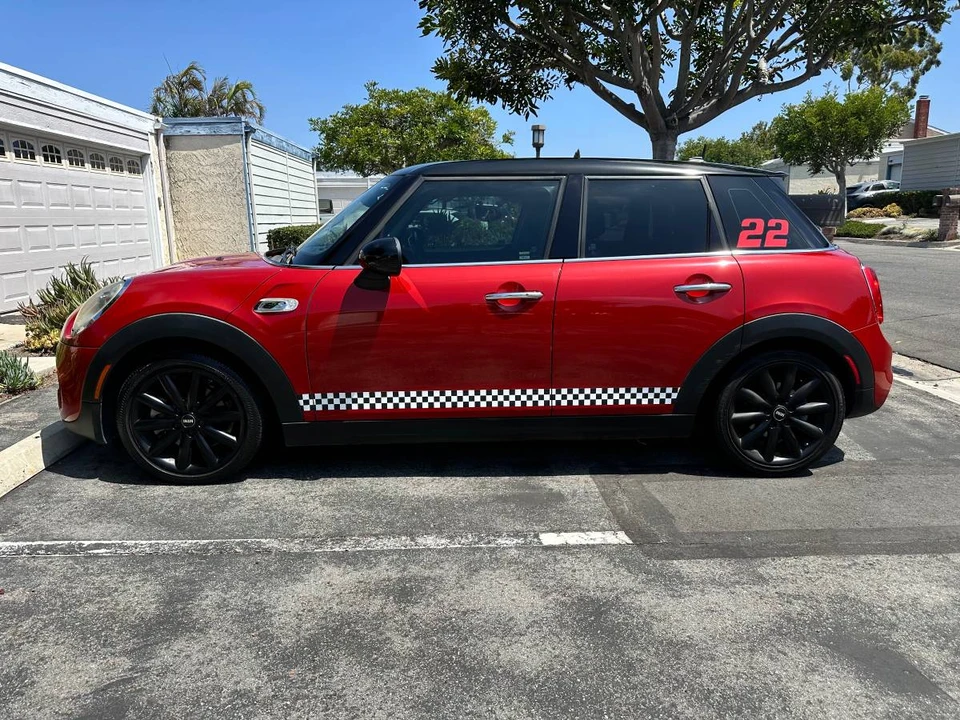 2016 Mini Mini Cooper S 3rd Gen - Image 3 of 17