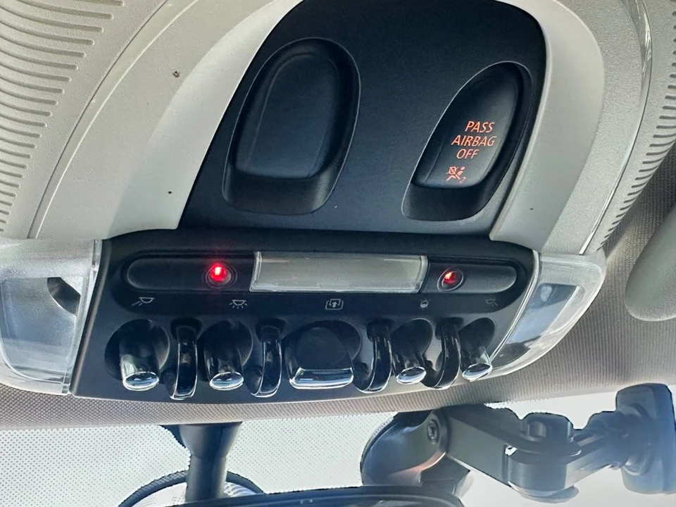 2016 Mini Mini Cooper S 3rd Gen - Image 14 of 17