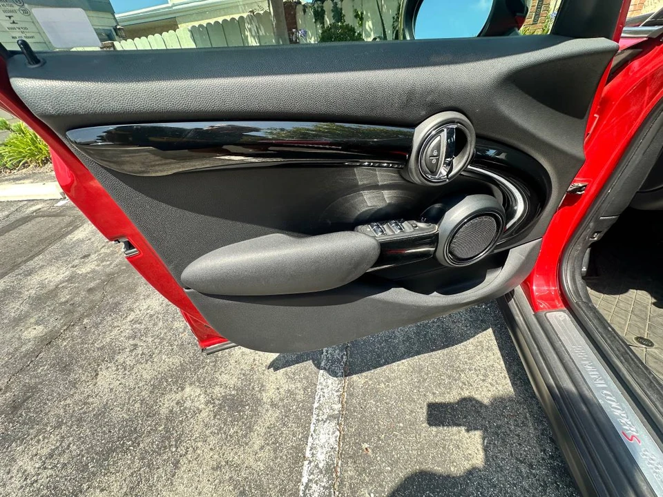 2016 Mini Mini Cooper S 3rd Gen - Image 16 of 17