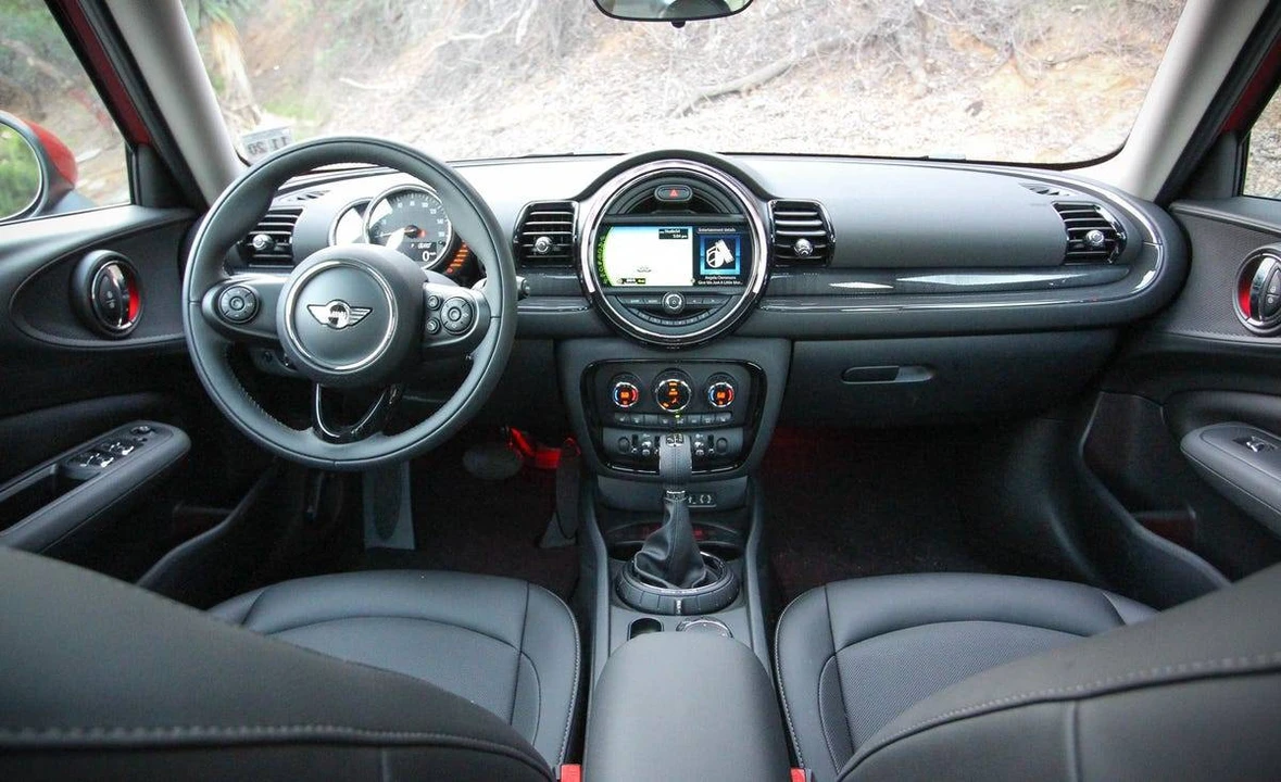 2016 Mini Clubman 2nd Gen - Image 7 of 9