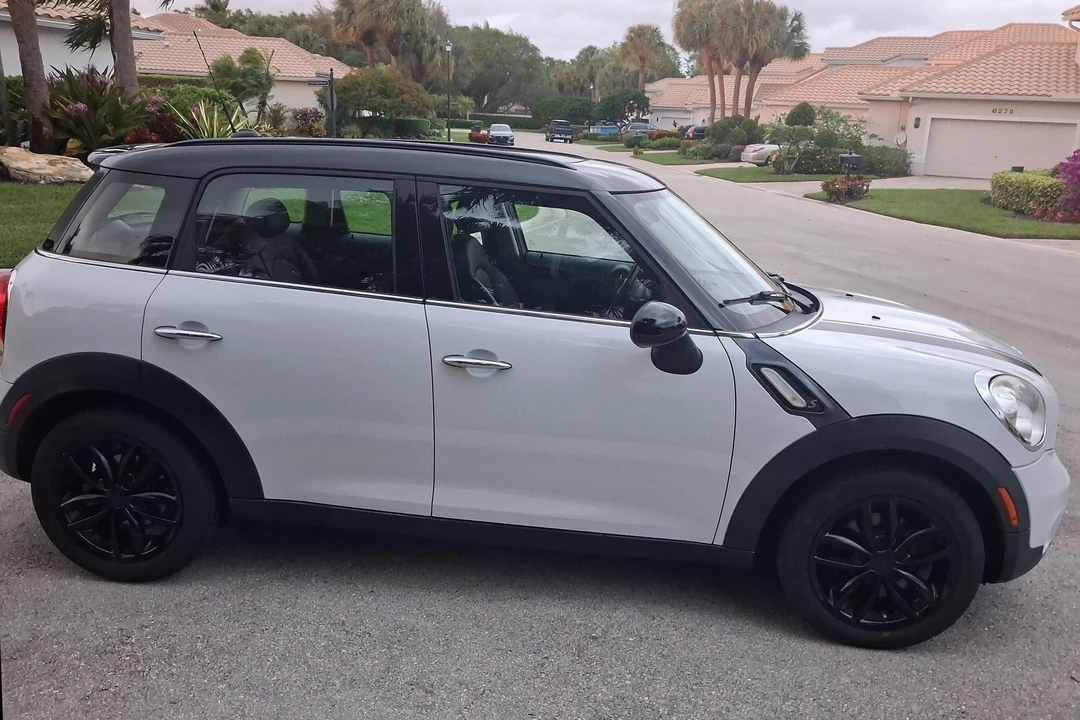 2016 Mini Countryman 1st Gen - Image 16 of 31