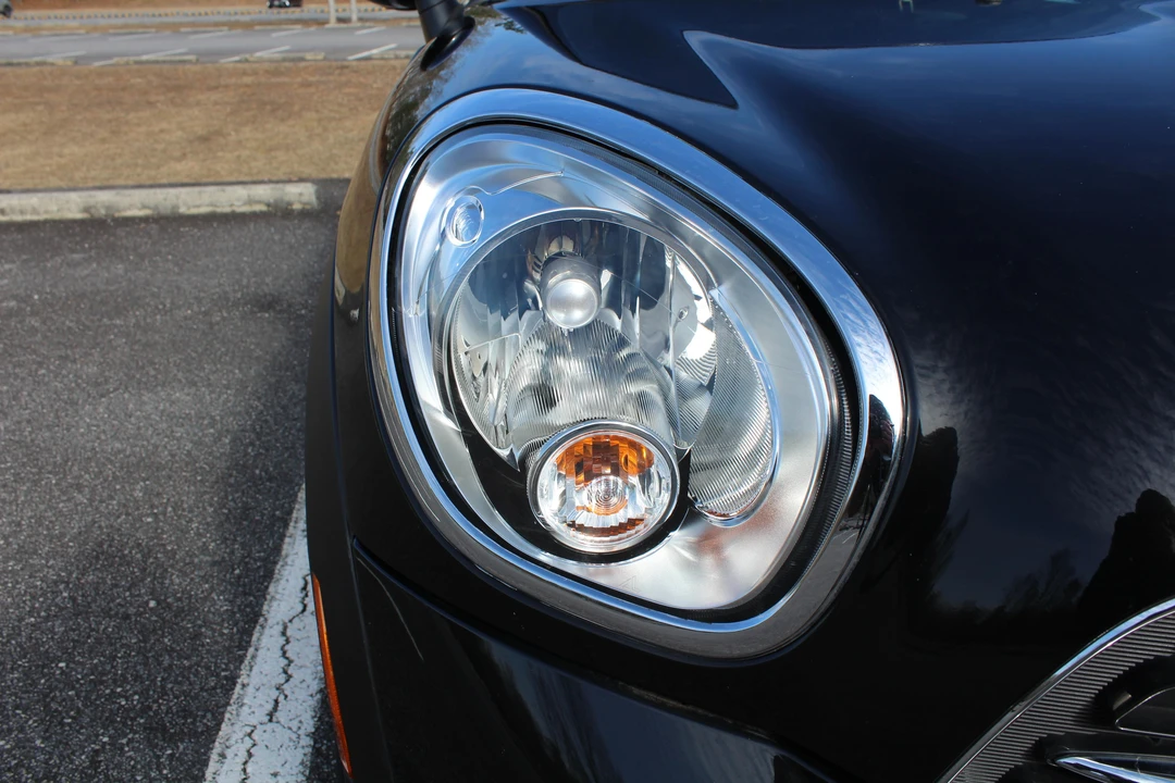 2016 Mini Countryman 1st Gen - Image 9 of 24
