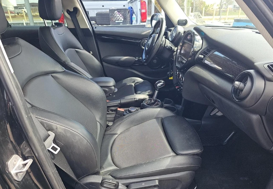 2016 Mini Mini Cooper S 3rd Gen - Image 11 of 18
