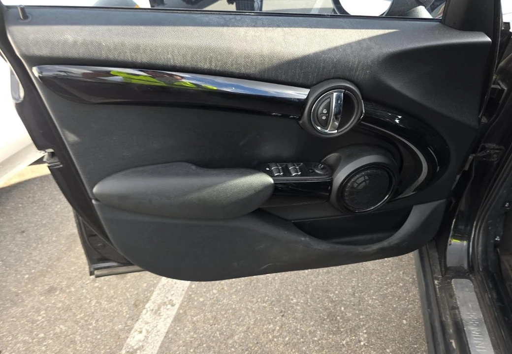 2016 Mini Mini Cooper S 3rd Gen - Image 12 of 18