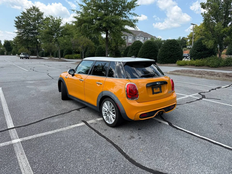 2016 Mini Mini Cooper S 3rd Gen - Image 6 of 10