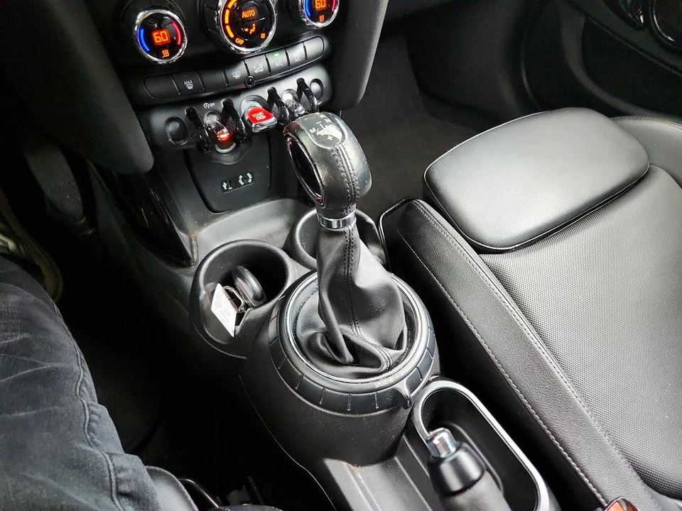 2016 Mini Mini Cooper S 3rd Gen - Image 16 of 31