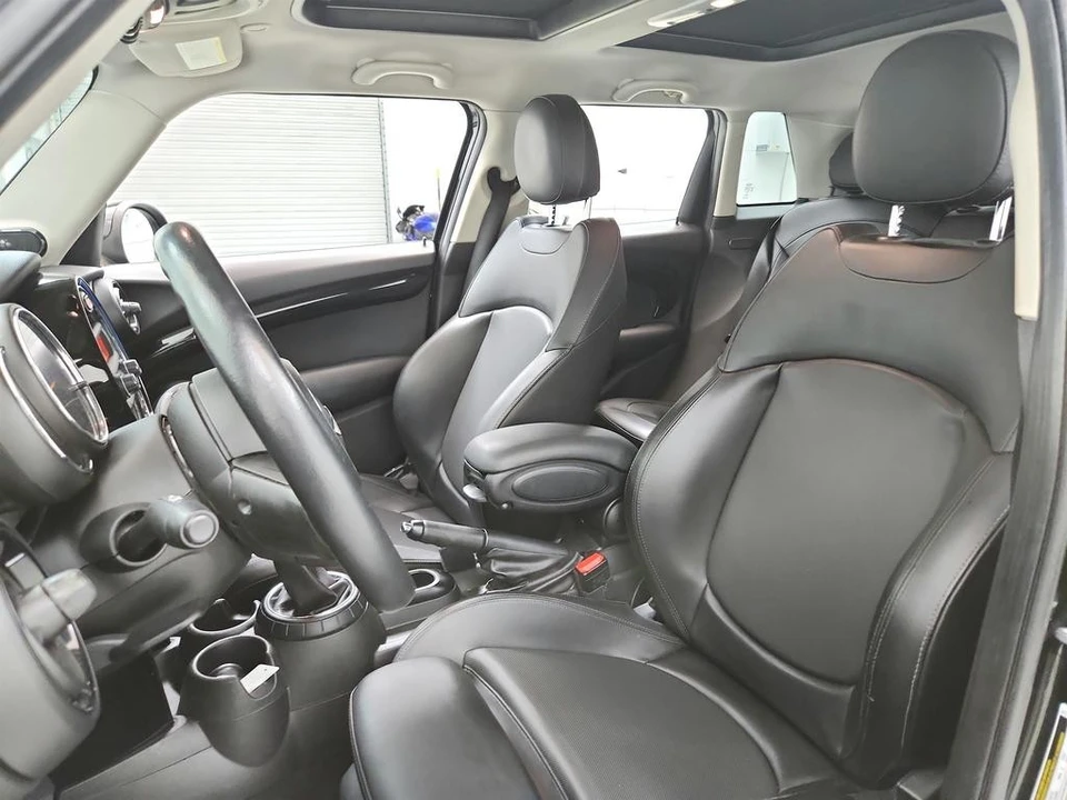 2016 Mini Mini Cooper S 3rd Gen - Image 14 of 31