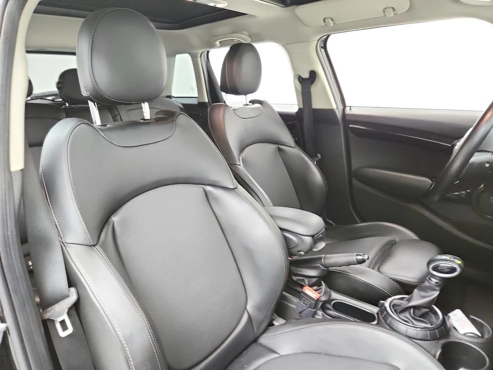 2016 Mini Mini Cooper S 3rd Gen - Image 24 of 31