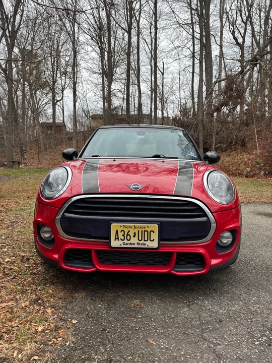 2016 Mini Mini 3rd Gen - Image 3 of 9