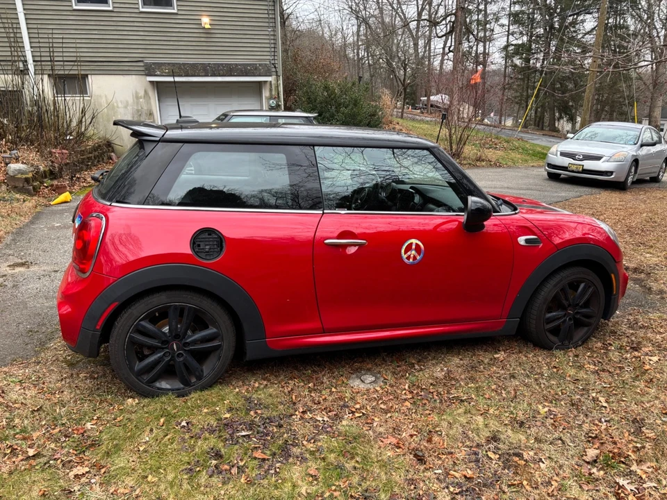 2016 Mini Mini 3rd Gen - Image 4 of 9