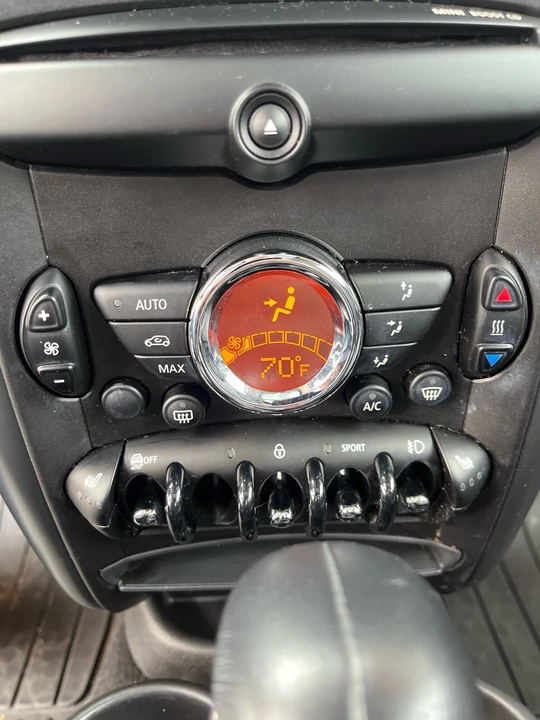 2016 Mini Countryman 1st Gen - Image 17 of 21