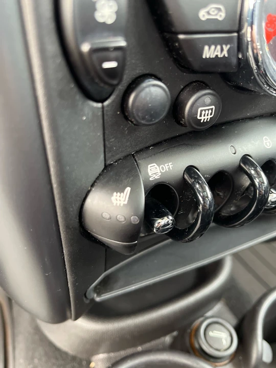2016 Mini Countryman 1st Gen - Image 18 of 21