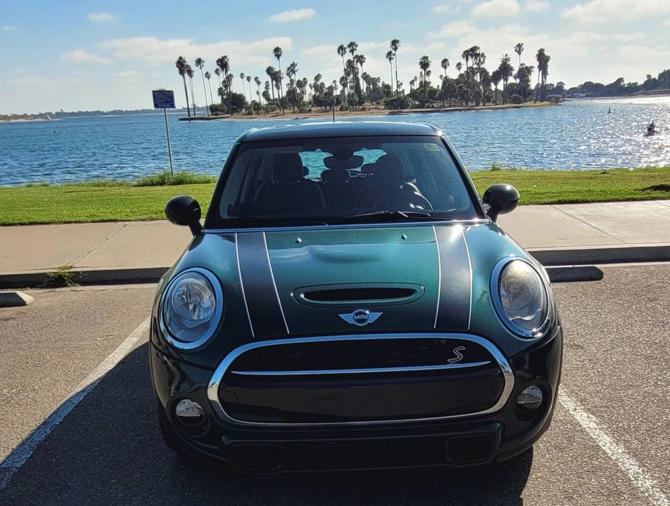 2016 Mini Mini Cooper S 3rd Gen - Image 2 of 10