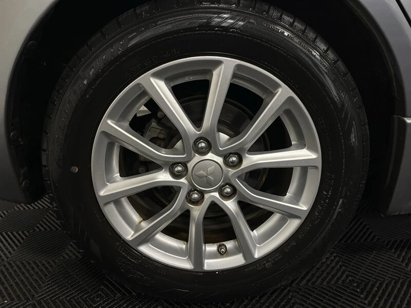 2016 Mitsubishi Lancer 9th Gen - Image 9 of 12