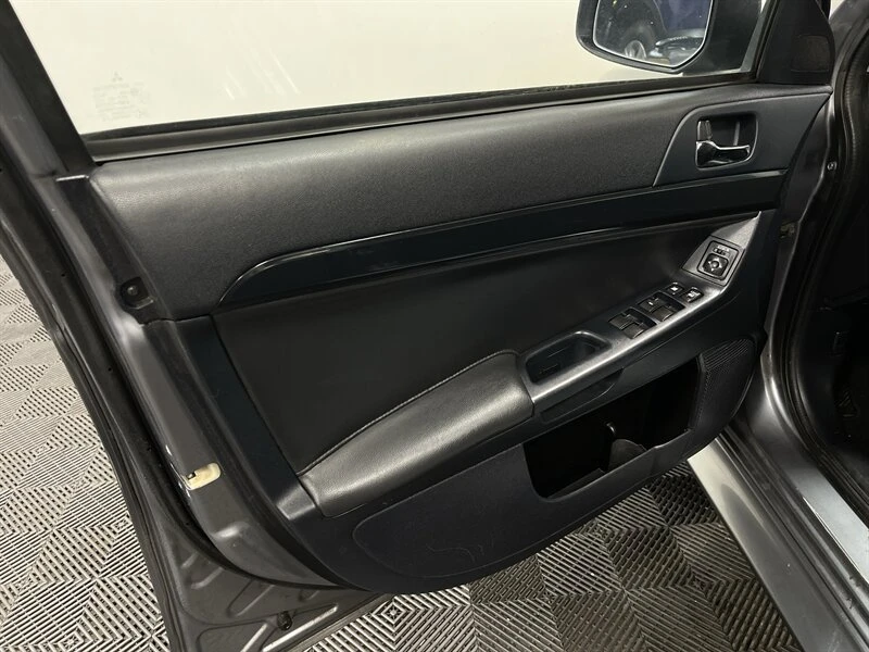 2016 Mitsubishi Lancer 9th Gen - Image 11 of 12