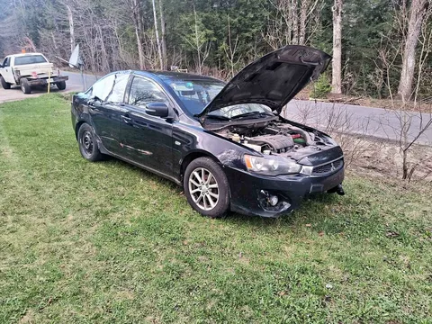 2016 Mitsubishi Lancer ES Sedan