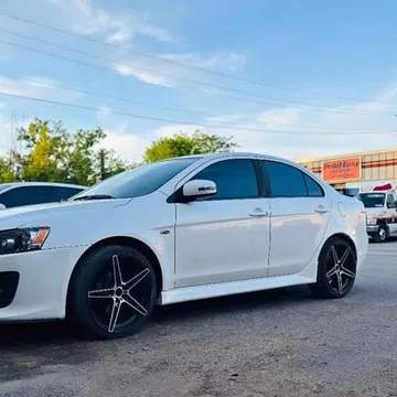 2016 Mitsubishi Lancer ES
