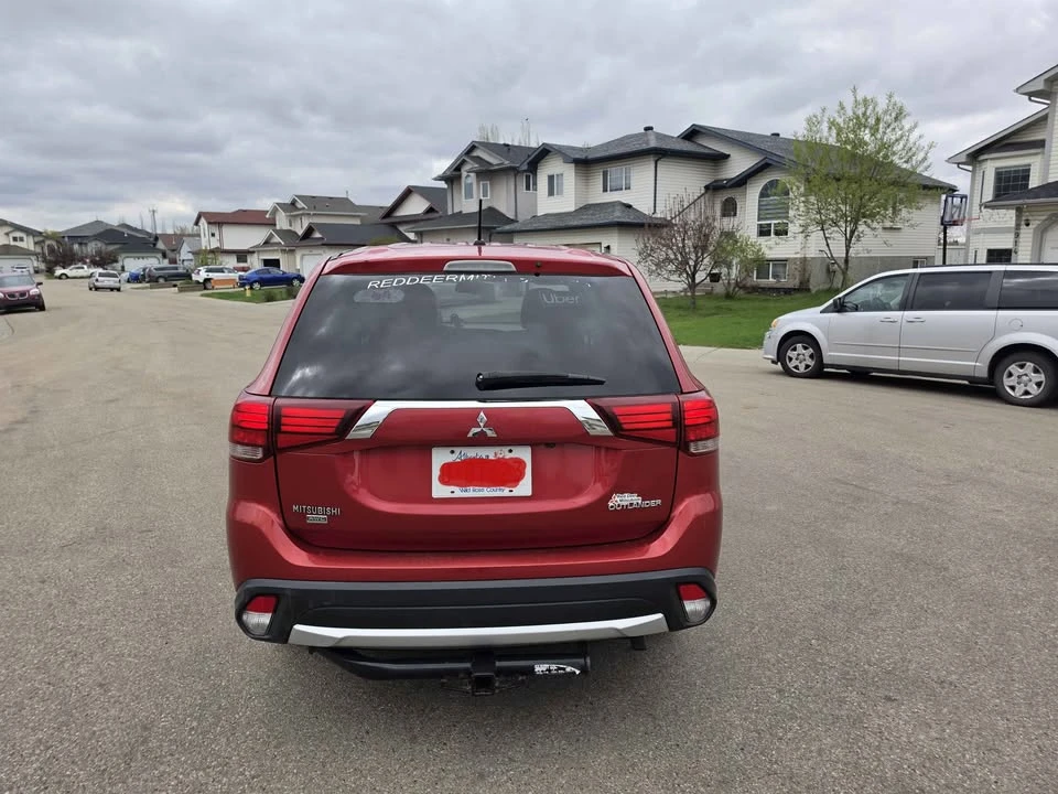 2016 Mitsubishi Outlander - Image 5 of 12