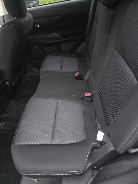 2016 Mitsubishi Outlander - Image 10 of 10
