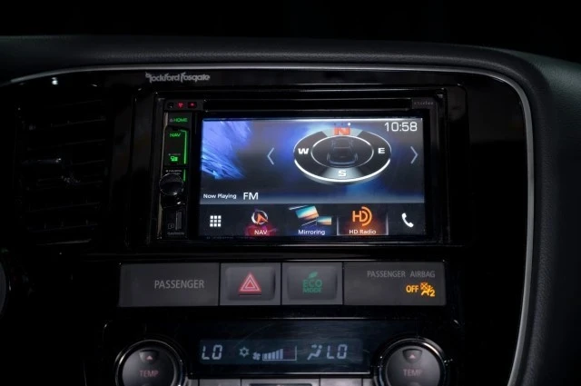 2016 Mitsubishi Outlander - Image 16 of 21