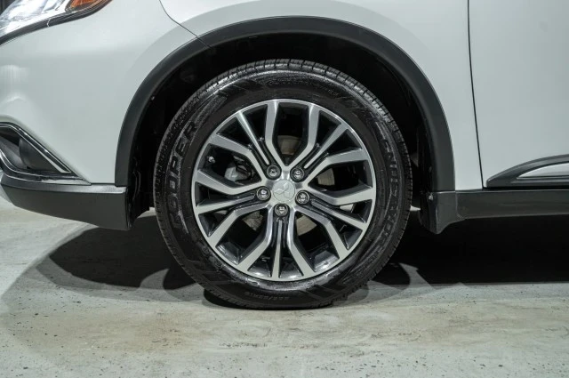 2016 Mitsubishi Outlander - Image 7 of 21