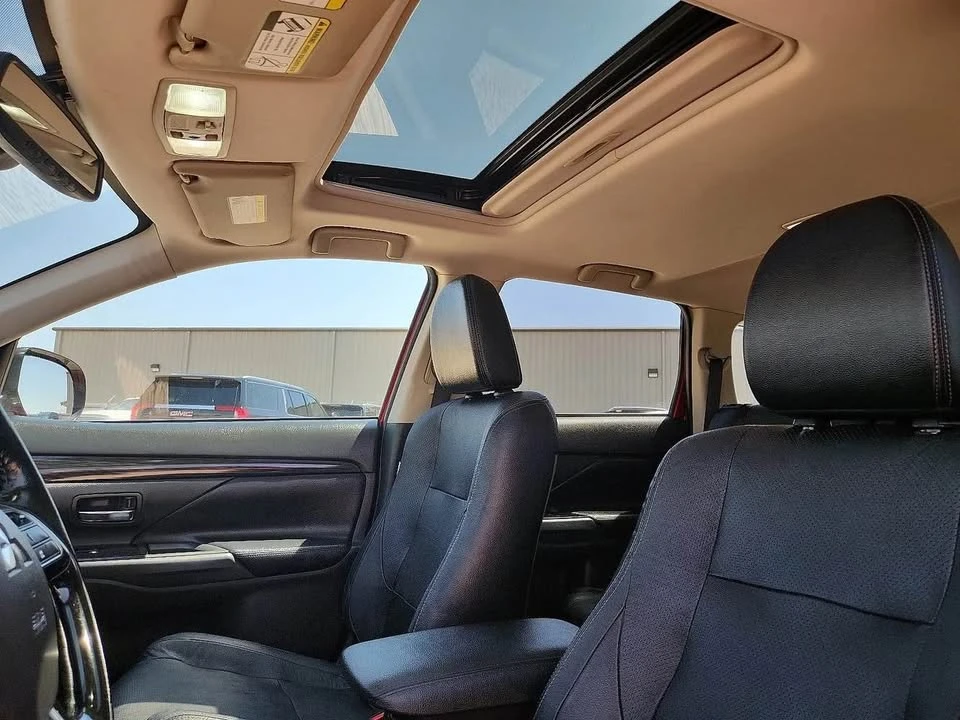 2016 Mitsubishi Outlander - Image 11 of 19