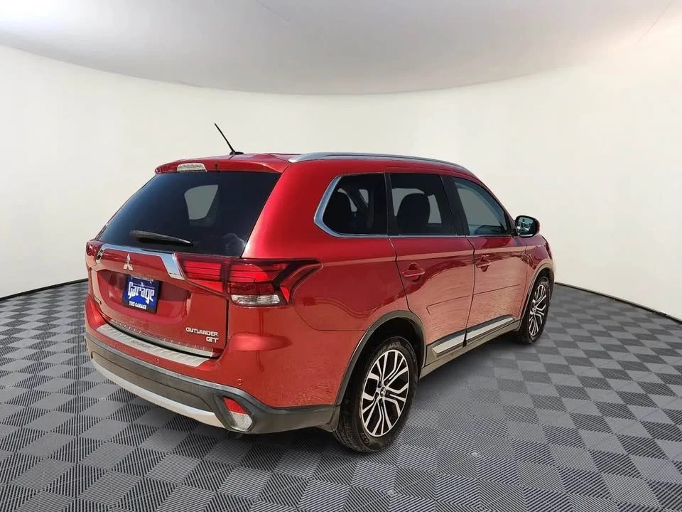 2016 Mitsubishi Outlander - Image 4 of 19