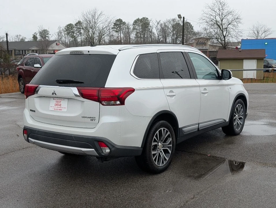 2016 Mitsubishi Outlander - Image 3 of 21