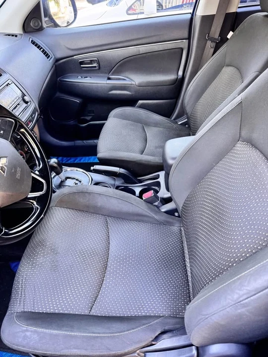 2016 Mitsubishi Outlander - Image 6 of 14