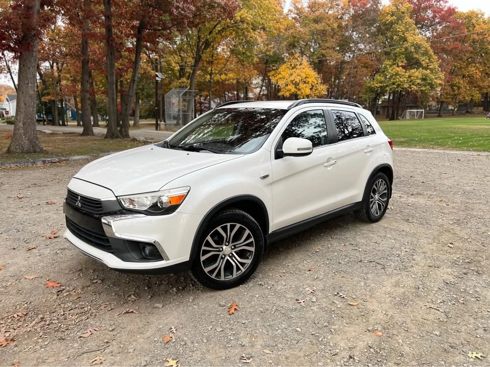 2016 Mitsubishi Outlander - Image 8 of 19