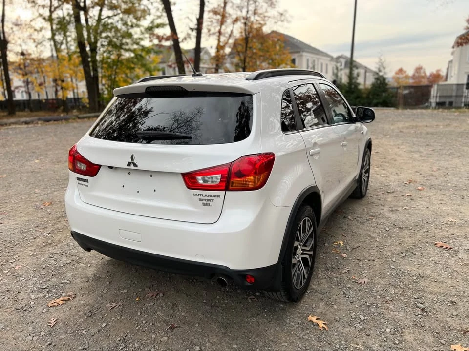 2016 Mitsubishi Outlander - Image 9 of 19
