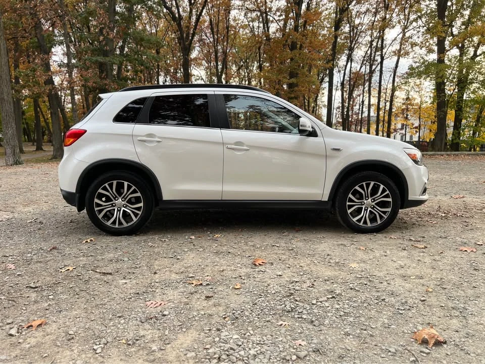 2016 Mitsubishi Outlander - Image 7 of 19