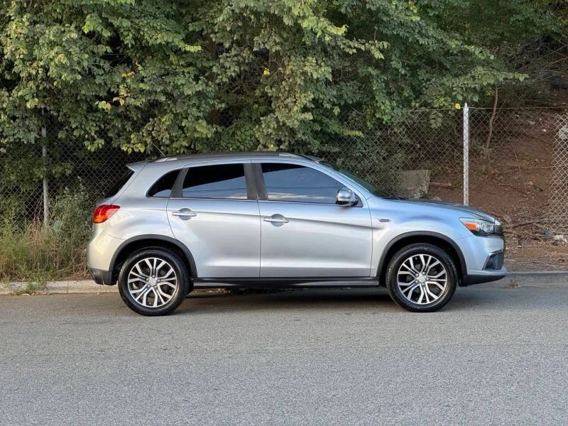 2016 Mitsubishi Outlander Sport - Image 4 of 12