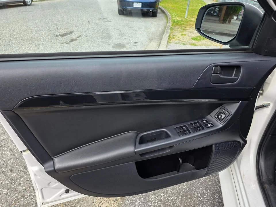 2016 Mitsubishi Lancer 10th Gen - Image 9 of 20