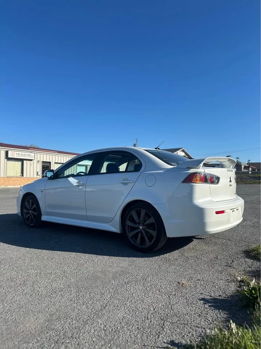 2016 Mitsubishi Lancer 10th Gen - Image 6 of 19