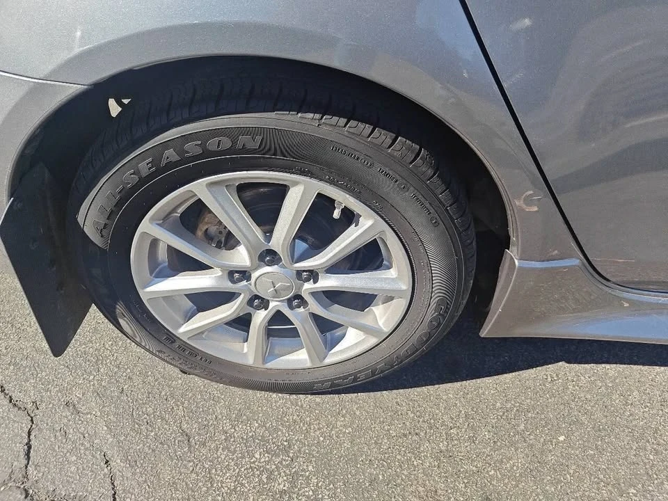 2016 Mitsubishi Lancer 9th Gen - Image 5 of 10