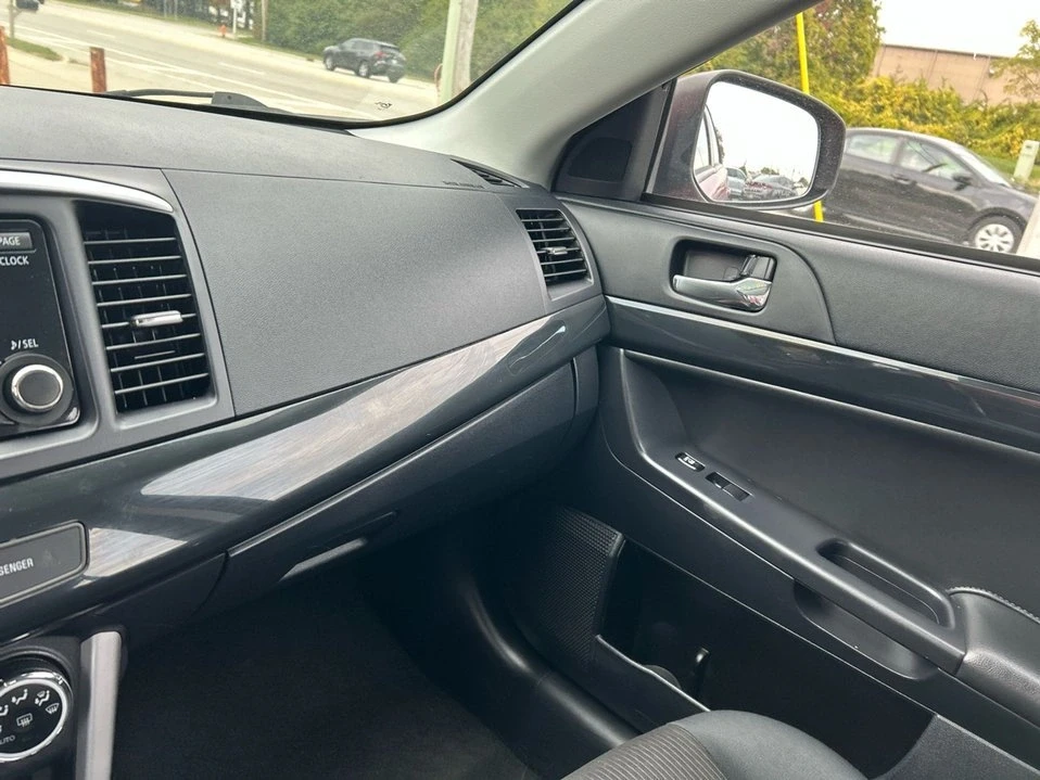 2016 Mitsubishi Lancer 10th Gen - Image 14 of 17