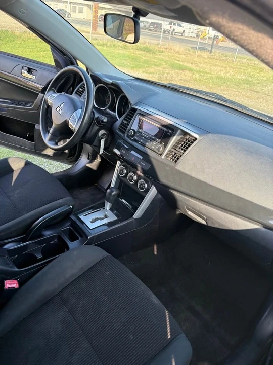 2016 Mitsubishi Lancer 10th Gen - Image 6 of 10