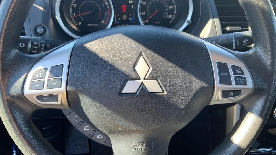 2016 Mitsubishi Lancer 10th Gen - Image 15 of 20