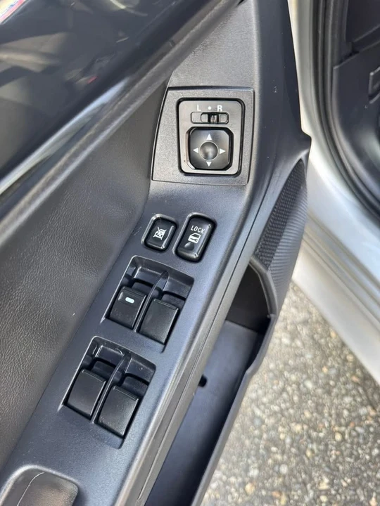 2016 Mitsubishi Lancer 10th Gen - Image 5 of 8