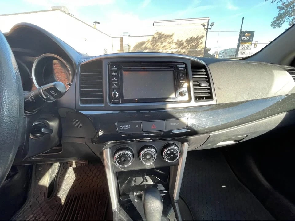 2016 Mitsubishi Lancer 10th Gen - Image 17 of 18
