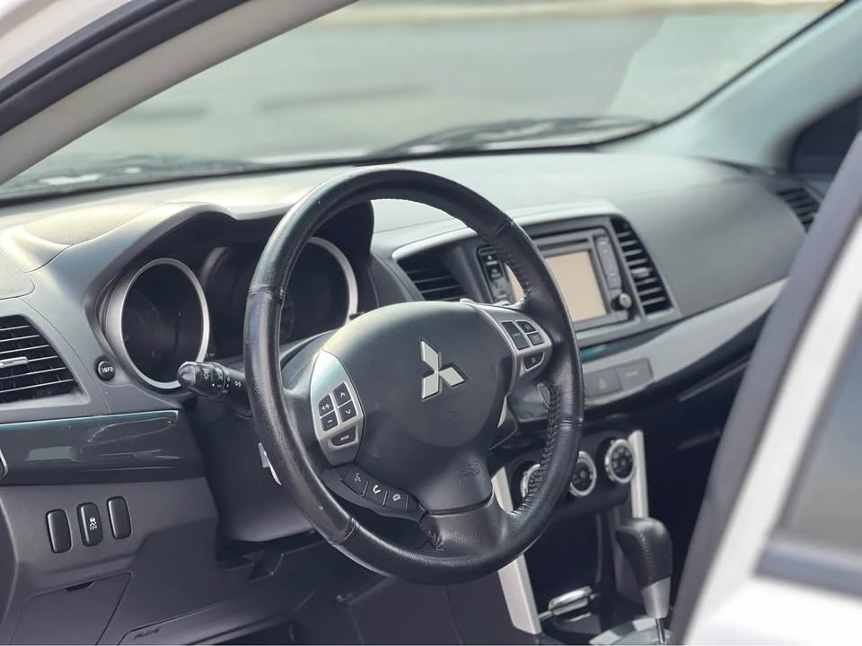 2016 Mitsubishi Lancer 9th Gen - Image 4 of 8