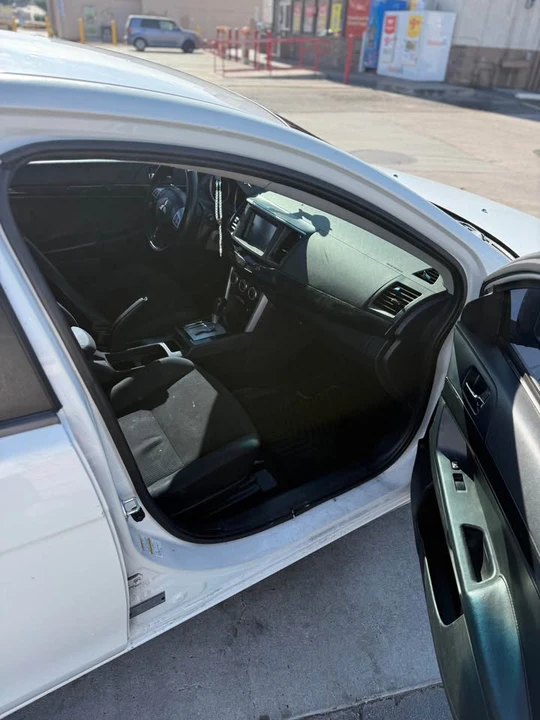2016 Mitsubishi Lancer 10th Gen - Image 5 of 5