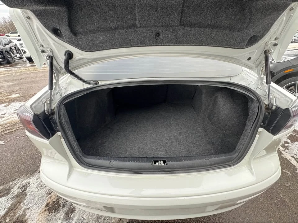 2016 Mitsubishi Lancer 10th Gen - Image 10 of 17