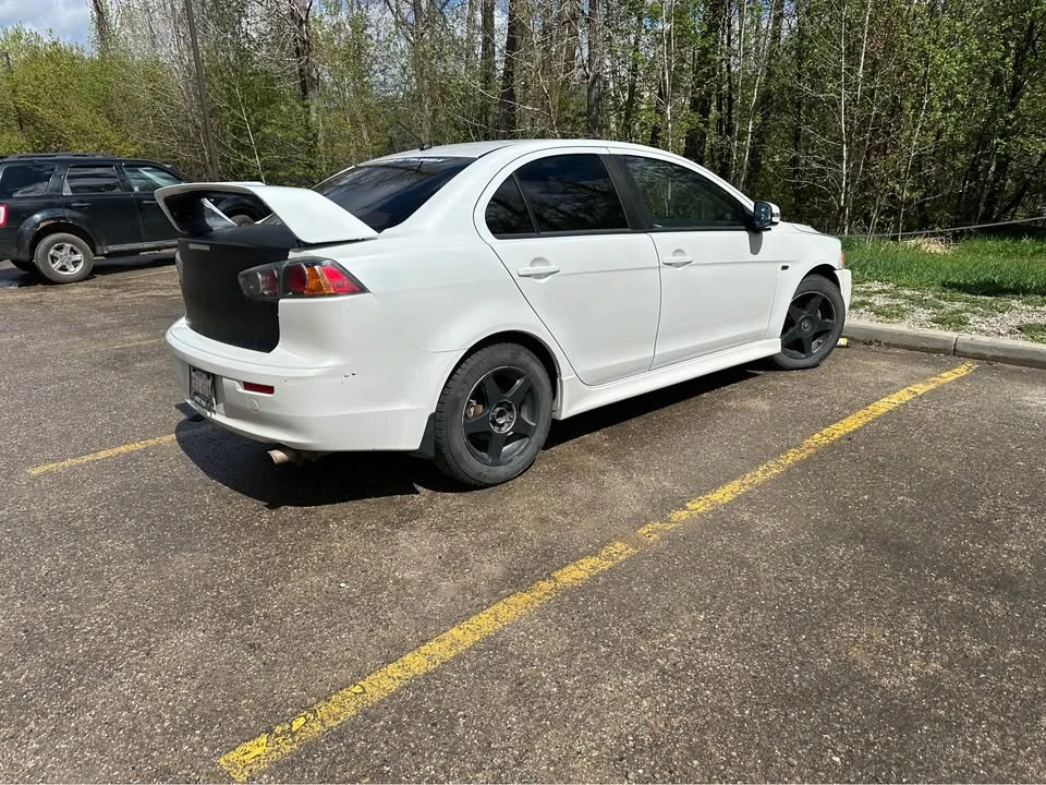 2016 Mitsubishi Lancer 10th Gen - Image 9 of 9