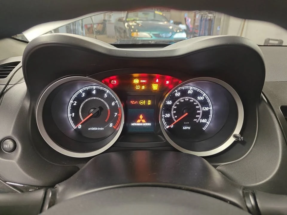 2016 Mitsubishi Lancer 10th Gen - Image 14 of 16