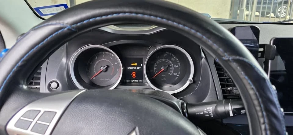 2016 Mitsubishi Lancer 10th Gen - Image 5 of 5