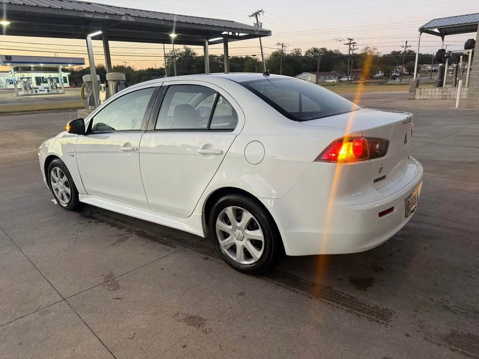 2016 Mitsubishi Lancer 10th Gen - Image 9 of 18