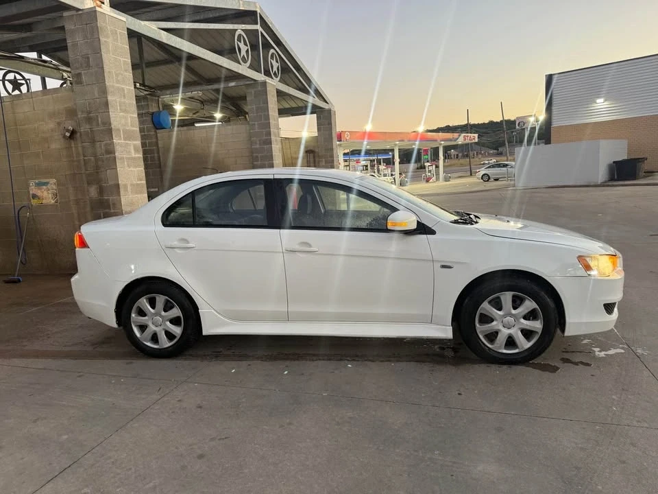 2016 Mitsubishi Lancer 10th Gen - Image 6 of 18