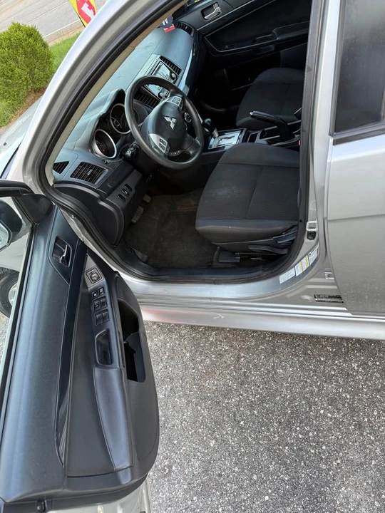 2016 Mitsubishi Lancer 9th Gen - Image 9 of 13